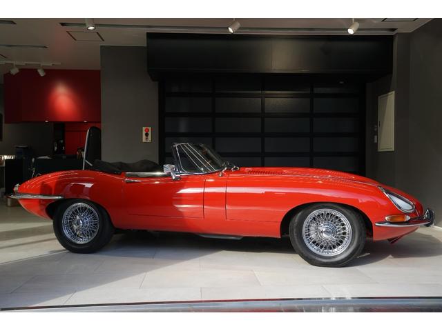 Ｅタイプ ロードスター　ＤＨＣ　３．８Ｌ　ｓｅｒｉｅｓ１　左ハンドル　４輪ディスクブレ－キ　ＭＹ１９６４　ＥＴＣ　４速ＭＴ（2枚目）