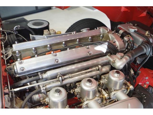 Ｅタイプ ロードスター　ＤＨＣ　３．８Ｌ　ｓｅｒｉｅｓ１　左ハンドル　４輪ディスクブレ－キ　ＭＹ１９６４　ＥＴＣ　４速ＭＴ（17枚目）