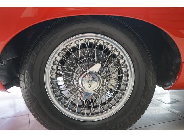 Ｅタイプ ロードスター　ＤＨＣ　３．８Ｌ　ｓｅｒｉｅｓ１　左ハンドル　４輪ディスクブレ－キ　ＭＹ１９６４　ＥＴＣ　４速ＭＴ（18枚目）