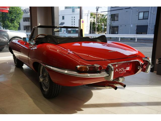 Ｅタイプ ロードスター　ＤＨＣ　３．８Ｌ　ｓｅｒｉｅｓ１　左ハンドル　４輪ディスクブレ－キ　ＭＹ１９６４　ＥＴＣ　４速ＭＴ（22枚目）