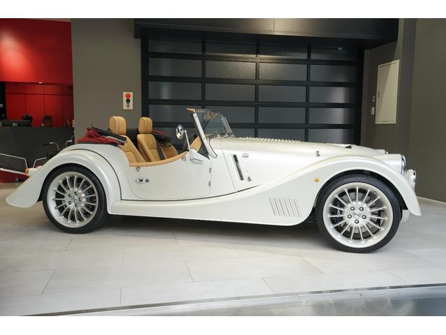 モーガンその他 プラスシックス ピナクル 世界限定30台 ワンオ-ナ- ディ-ラ-車 フォ-ンソフトグレインレザ- キャメルタンシ-ト ヒ-テッドシ-ト イ-ジ-アップフードマル-ンモヘア ブラックメッシュグリルペイント フ-ドカバ- ラゲ-ジラックパック(3枚目)
