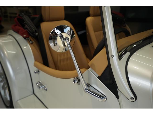 モーガンその他 プラスシックス ピナクル 世界限定30台 ワンオ-ナ- ディ-ラ-車 フォ-ンソフトグレインレザ- キャメルタンシ-ト ヒ-テッドシ-ト イ-ジ-アップフードマル-ンモヘア ブラックメッシュグリルペイント フ-ドカバ- ラゲ-ジラックパック(20枚目)