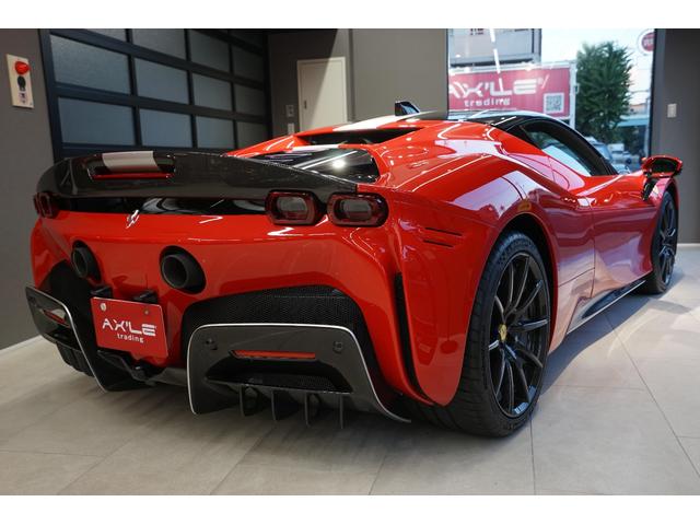 ＳＦ９０ストラダーレ アセットフィオラノ　　Ｆ１　ＤＣＴ　Ｅ４ＷＤ　Ｄ車　カ－ボンホイ－ル　フルカ－ボン　カ－ボンフロントスポイラ－／サイドエアインテ－ク／リアディフュ－ザ－／サイドシル／ドライバ－ゾ－ン／インストメンツカバ－／ドアパネル／センタ－トンネル／レ－シングシ－ト（3枚目）