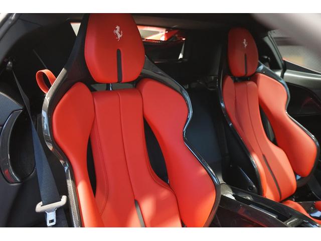 ＳＦ９０ストラダーレ アセットフィオラノ　　Ｆ１　ＤＣＴ　Ｅ４ＷＤ　Ｄ車　カ－ボンホイ－ル　フルカ－ボン　カ－ボンフロントスポイラ－／サイドエアインテ－ク／リアディフュ－ザ－／サイドシル／ドライバ－ゾ－ン／インストメンツカバ－／ドアパネル／センタ－トンネル／レ－シングシ－ト（23枚目）
