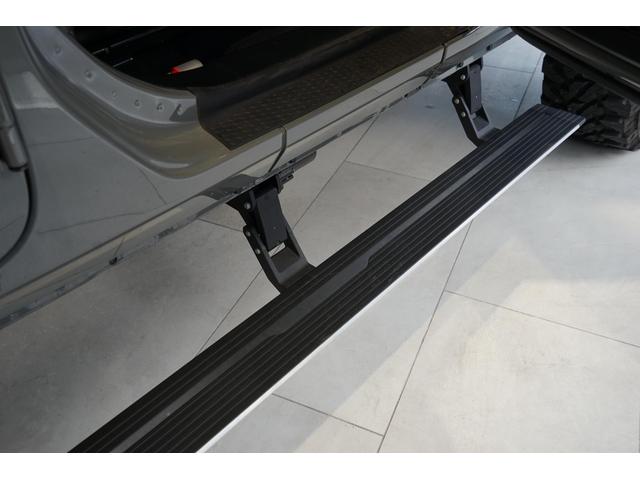 ジープ・ラングラーアンリミテッド ルビコン 4WD D車 JEPPESENコンプリ 電動サイドステップ フロントバンパー/リヤバンパー タクティカルエキゾーストマフラー(6枚目)