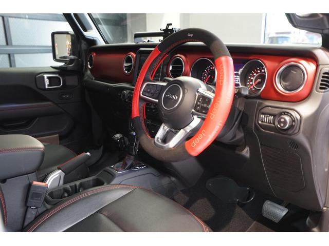 ジープ・ラングラーアンリミテッド ルビコン 4WD D車 JEPPESENコンプリ 電動サイドステップ フロントバンパー/リヤバンパー タクティカルエキゾーストマフラー(8枚目)