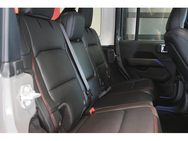 ジープ・ラングラーアンリミテッド ルビコン 4WD D車 JEPPESENコンプリ 電動サイドステップ フロントバンパー/リヤバンパー タクティカルエキゾーストマフラー(17枚目)