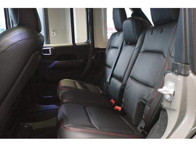 ジープ・ラングラーアンリミテッド ルビコン 4WD D車 JEPPESENコンプリ 電動サイドステップ フロントバンパー/リヤバンパー タクティカルエキゾーストマフラー(18枚目)