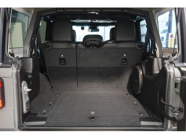 ジープ・ラングラーアンリミテッド ルビコン 4WD D車 JEPPESENコンプリ 電動サイドステップ フロントバンパー/リヤバンパー タクティカルエキゾーストマフラー(24枚目)