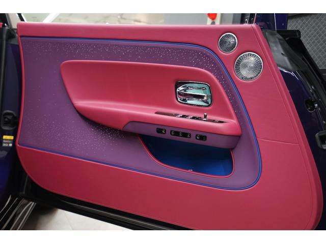 スペクター ベースグレード　左Ｈ　Ｄ車　１オナ　ビスポークインテリア　ＯＰ１１００　スタ－ライトドア／ル－フ　イルミネ－テッドフェイシア　ビスポ－クオ－ディオ　エクステンデットパイピング　カラ－ステッチ　ビスポ－ククロック　前後（7枚目）