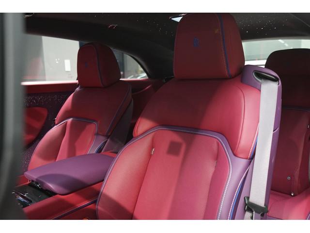 スペクター ベースグレード　左Ｈ　Ｄ車　１オナ　ビスポークインテリア　ＯＰ１１００　スタ－ライトドア／ル－フ　イルミネ－テッドフェイシア　ビスポ－クオ－ディオ　エクステンデットパイピング　カラ－ステッチ　ビスポ－ククロック　前後（11枚目）