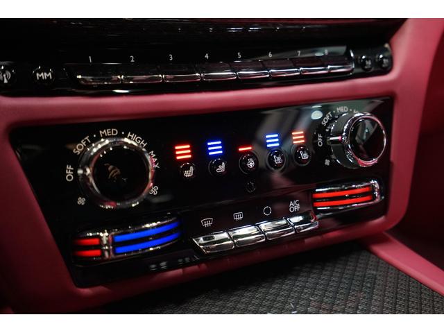 スペクター ベースグレード　左Ｈ　Ｄ車　１オナ　ビスポークインテリア　ＯＰ１１００　スタ－ライトドア／ル－フ　イルミネ－テッドフェイシア　ビスポ－クオ－ディオ　エクステンデットパイピング　カラ－ステッチ　ビスポ－ククロック　前後（21枚目）