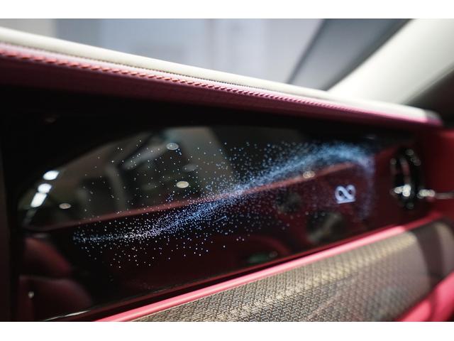 スペクター ベースグレード　左Ｈ　Ｄ車　１オナ　ビスポークインテリア　ＯＰ１１００　スタ－ライトドア／ル－フ　イルミネ－テッドフェイシア　ビスポ－クオ－ディオ　エクステンデットパイピング　カラ－ステッチ　ビスポ－ククロック　前後（24枚目）