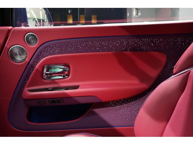 スペクター ベースグレード　左Ｈ　Ｄ車　１オナ　ビスポークインテリア　ＯＰ１１００　スタ－ライトドア／ル－フ　イルミネ－テッドフェイシア　ビスポ－クオ－ディオ　エクステンデットパイピング　カラ－ステッチ　ビスポ－ククロック　前後（25枚目）