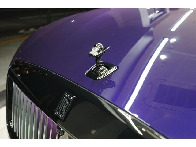 スペクター ベースグレード　左Ｈ　Ｄ車　１オナ　ビスポークインテリア　ＯＰ１１００　スタ－ライトドア／ル－フ　イルミネ－テッドフェイシア　ビスポ－クオ－ディオ　エクステンデットパイピング　カラ－ステッチ　ビスポ－ククロック　前後（39枚目）