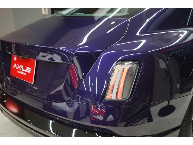 スペクター ベースグレード　左Ｈ　Ｄ車　１オナ　ビスポークインテリア　ＯＰ１１００　スタ－ライトドア／ル－フ　イルミネ－テッドフェイシア　ビスポ－クオ－ディオ　エクステンデットパイピング　カラ－ステッチ　ビスポ－ククロック　前後（40枚目）