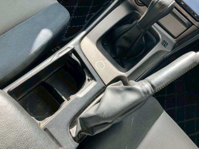 スカイライン ２５ＧＴターボ　純正５速　インジェクタ新品交換済　ＲＡＹＳ　ＴＥ３７　１８ｉｎＡＷ　社外フロアマット　ＫＹＢ　ＮｅｗＳＲショック　ショックタワー補修済　ＨＫＳターボタイマー　ＮＩＳＭＯマフラー　純正リアスポイラー（20枚目）