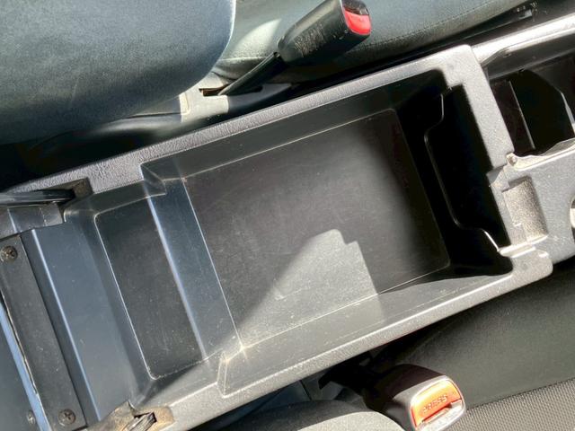 スカイライン ２５ＧＴターボ　純正５速　インジェクタ新品交換済　ＲＡＹＳ　ＴＥ３７　１８ｉｎＡＷ　社外フロアマット　ＫＹＢ　ＮｅｗＳＲショック　ショックタワー補修済　ＨＫＳターボタイマー　ＮＩＳＭＯマフラー　純正リアスポイラー（21枚目）