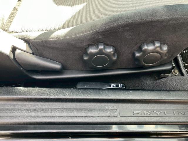 スカイライン ２５ＧＴターボ　純正５速　インジェクタ新品交換済　ＲＡＹＳ　ＴＥ３７　１８ｉｎＡＷ　社外フロアマット　ＫＹＢ　ＮｅｗＳＲショック　ショックタワー補修済　ＨＫＳターボタイマー　ＮＩＳＭＯマフラー　純正リアスポイラー（30枚目）