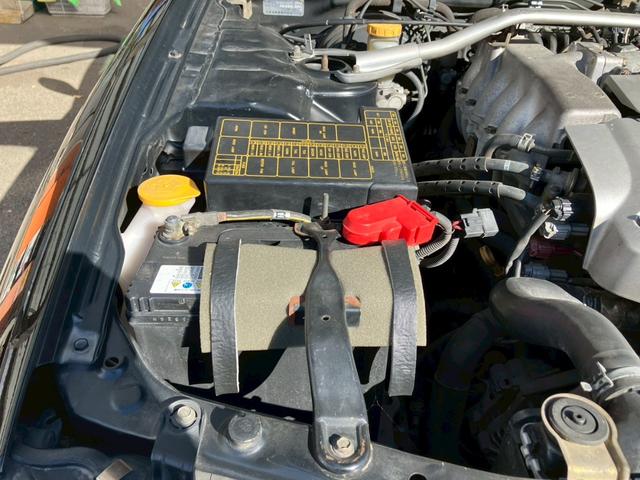 スカイライン ２５ＧＴターボ　純正５速　インジェクタ新品交換済　ＲＡＹＳ　ＴＥ３７　１８ｉｎＡＷ　社外フロアマット　ＫＹＢ　ＮｅｗＳＲショック　ショックタワー補修済　ＨＫＳターボタイマー　ＮＩＳＭＯマフラー　純正リアスポイラー（36枚目）