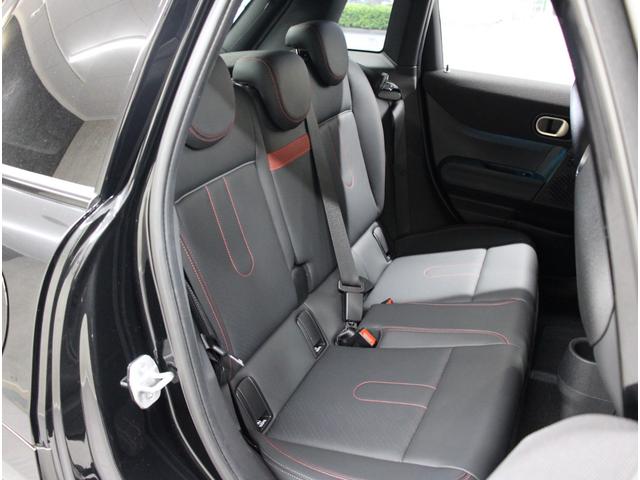 MINI クーパーS ジョン・クーパー・ワークス・トリム JCWトリム Mパッケ-ジ 禁煙1オ-ナ- 黒半革 ナビ 全方位カメラ Dアシスト コンフォートアクセス ACC HUD ハーマンカードン マッサージ JCW17インチAW 新車保証継承(7枚目)