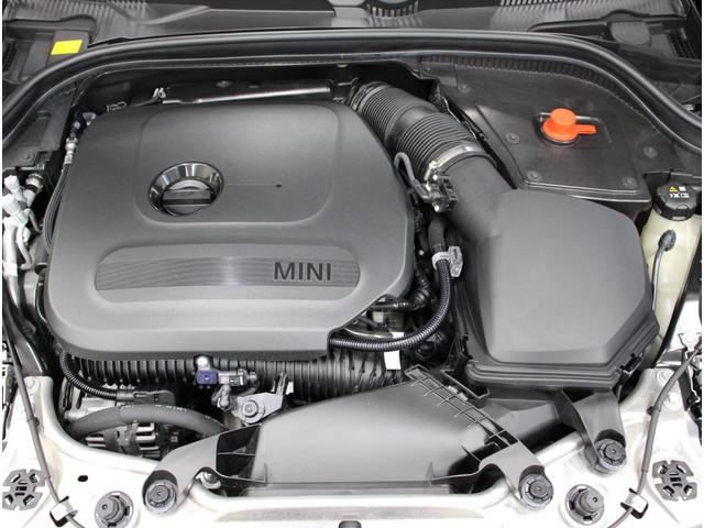 MINI クーパーS ジョン・クーパー・ワークス・トリム JCWトリム Mパッケ-ジ 禁煙1オ-ナ- 黒半革 ナビ 全方位カメラ Dアシスト コンフォートアクセス ACC HUD ハーマンカードン マッサージ JCW17インチAW 新車保証継承(20枚目)