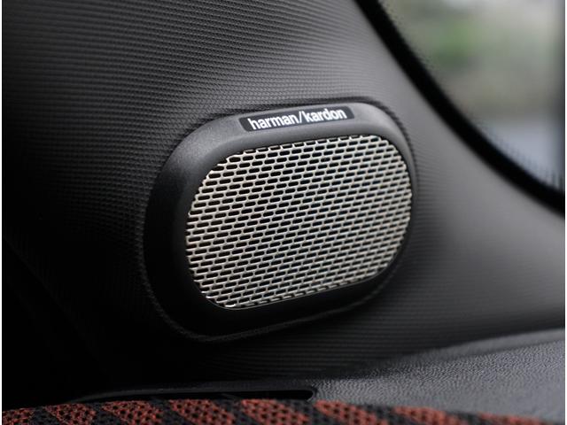 MINI クーパーS ジョン・クーパー・ワークス・トリム JCWトリム Mパッケ-ジ 禁煙1オ-ナ- 黒半革 ナビ 全方位カメラ Dアシスト コンフォートアクセス ACC HUD ハーマンカードン マッサージ JCW17インチAW 新車保証継承(60枚目)