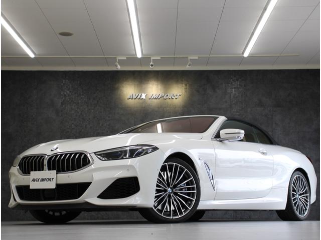8シリーズ M850i xDriveカブリオレ 黒幌 茶革 シートヒータ- ベンチレーション Bowers&Wilkins Dアシストプロ ACC HUD PDC ナビ TV 360°カメラ BMWレーザーライト 純正20インチAW(2枚目)