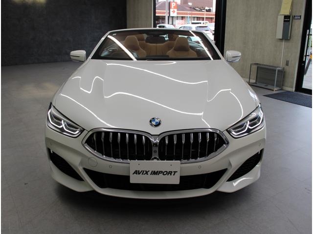 8シリーズ M850i xDriveカブリオレ 黒幌 茶革 シートヒータ- ベンチレーション Bowers&Wilkins Dアシストプロ ACC HUD PDC ナビ TV 360°カメラ BMWレーザーライト 純正20インチAW(5枚目)