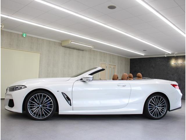 8シリーズ M850i xDriveカブリオレ 黒幌 茶革 シートヒータ- ベンチレーション Bowers&Wilkins Dアシストプロ ACC HUD PDC ナビ TV 360°カメラ BMWレーザーライト 純正20インチAW(33枚目)