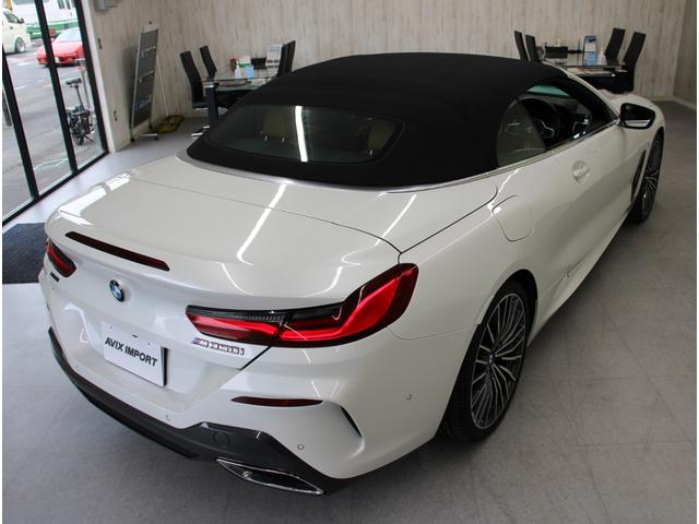 8シリーズ M850i xDriveカブリオレ 黒幌 茶革 シートヒータ- ベンチレーション Bowers&Wilkins Dアシストプロ ACC HUD PDC ナビ TV 360°カメラ BMWレーザーライト 純正20インチAW(35枚目)