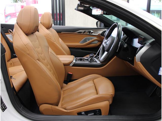 8シリーズ M850i xDriveカブリオレ 黒幌 茶革 シートヒータ- ベンチレーション Bowers&Wilkins Dアシストプロ ACC HUD PDC ナビ TV 360°カメラ BMWレーザーライト 純正20インチAW(45枚目)
