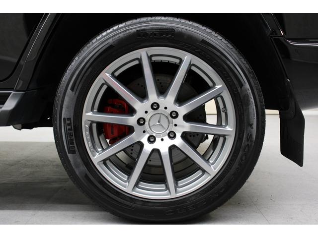 ＜内装＞●メモリー付パワーシート［前席］●分割可倒式（分割比率２：１）［後席］●シートヒーター［前席・後席］●アームレスト［前席・後席］●トランクスルー機能●ラグジュアリーヘッドレスト［前席］