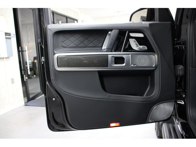 ●２０インチＡＭＧ１０スポークアルミホイール●ＡＭＧボディスタイリング（フロントグリル、フロントスポイラー、サイドストリップライン）●ブラックサイドストリップライン