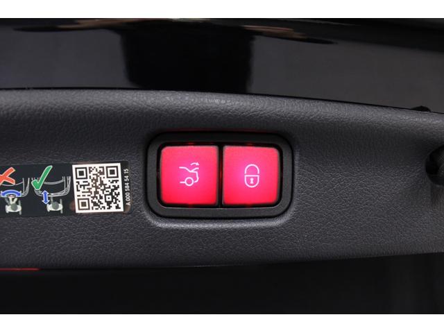 Cクラス C63 S E パフォーマンス AMGパフォ-マンスPKG パノラマSR 黒革 ベンチレーション ARナビ TV 360°カメラ HUD PTS Burmester パワートランク AMG20AW 新車保証継承 1オ-ナ-(9枚目)