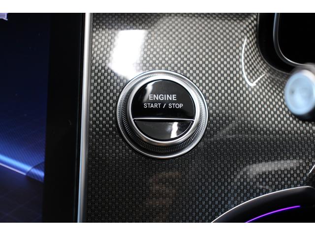 Cクラス C63 S E パフォーマンス AMGパフォ-マンスPKG パノラマSR 黒革 ベンチレーション ARナビ TV 360°カメラ HUD PTS Burmester パワートランク AMG20AW 新車保証継承 1オ-ナ-(11枚目)