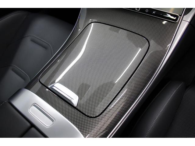 Cクラス C63 S E パフォーマンス AMGパフォ-マンスPKG パノラマSR 黒革 ベンチレーション ARナビ TV 360°カメラ HUD PTS Burmester パワートランク AMG20AW 新車保証継承 1オ-ナ-(42枚目)