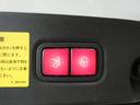 運転席・助手席ともにメモリー機能付きパワーシート!寒い日は快適に過ごせるシートヒーター装備!