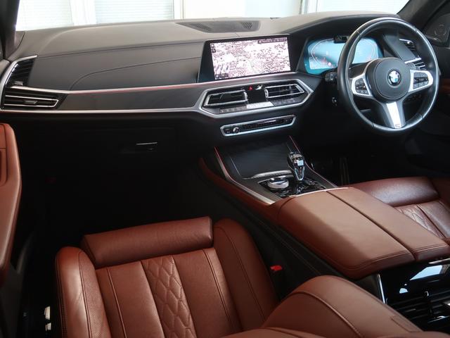 Ｘ７ ｘＤｒｉｖｅ　３５ｄ　Ｍスポーツ　ＷＡＬＤフルエアロ　パノラマサンルーフ　２２インチＡＷ　６人乗り　５ゾーンＡＣ　エグゼクティブドライブプロ　レーザーライト　クリスタルノブ　ブラウンメリノレザー　アルカンタラルーフ　クリーンディーゼル（31枚目）