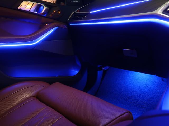 Ｘ７ ｘＤｒｉｖｅ　３５ｄ　Ｍスポーツ　ＷＡＬＤフルエアロ　パノラマサンルーフ　２２インチＡＷ　６人乗り　５ゾーンＡＣ　エグゼクティブドライブプロ　レーザーライト　クリスタルノブ　ブラウンメリノレザー　アルカンタラルーフ　クリーンディーゼル（40枚目）