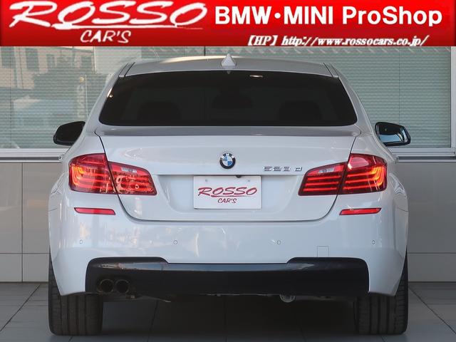 ���A�o���p�[���l�X�|�[�c��p�f�U�C���ŁA�O���[���^���b�N�ɓh�����ꂽ�f�B�t���[�U�[����������܂��B