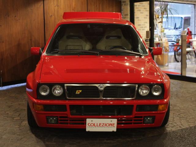 デルタ ＨＦインテグラーレ　エボルツィオーネＩＩ　左ハンドル　５速ＭＴ車　ベージュアルカンタラシート　純正１７ＡＷ　ステンレスマフラー（3枚目）