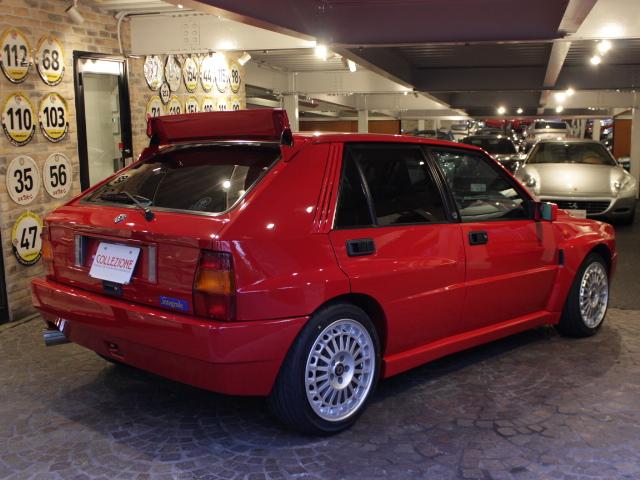 デルタ ＨＦインテグラーレ　エボルツィオーネＩＩ　左ハンドル　５速ＭＴ車　ベージュアルカンタラシート　純正１７ＡＷ　ステンレスマフラー（9枚目）