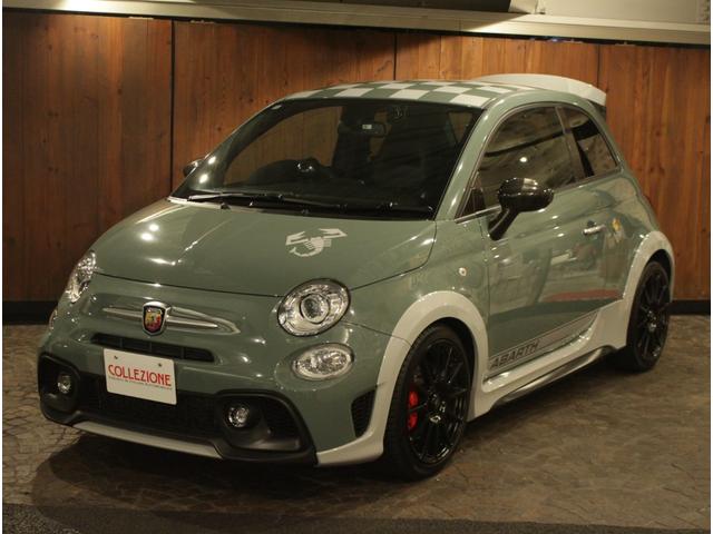 アバルト695 セッタンタアニヴェルサーリオ ベースグレード ディーラー車 右ハンドル 5速AT車 サベルト製ブラックレザー×ファブリックシート 純正17AW レコードモンツァ製マフラー 2DINナビ・TV 世界限定1949台(6枚目)