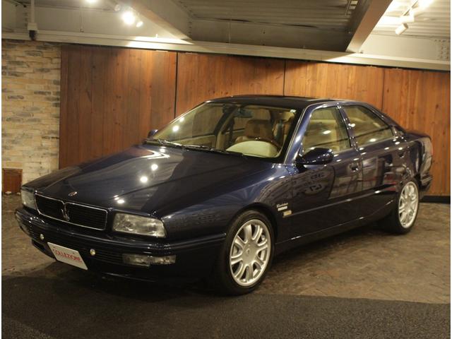 クアトロポルテ エボルツィオーネＶ８コーンズセリエスペチアレ　ディーラー車　左ハンドル　４速ＡＴ車　クオイオレザーシート　シートヒーター付き　純正１７ＡＷ　社外サンルーフ　ラサール製オーバル型時計　七宝焼きＣピラーエンブレム（6枚目）