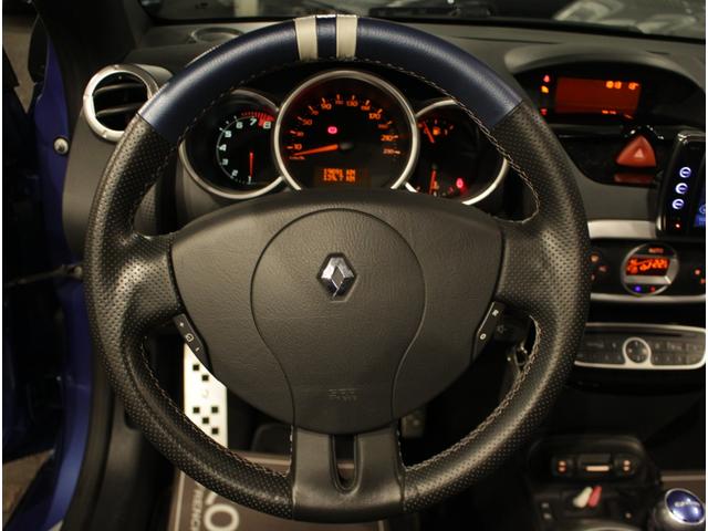 ウインド ゴルディーニ　ディーラー車　左ハンドル　５速ＭＴ車　ブルー×ブラックレザーシー　純正１７ＡＷ　電動トップ（18枚目）