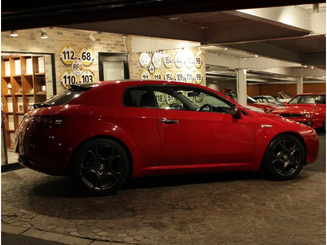 アルファブレラ 2.2 JTS セレスピード ディーラー車 右ハンドル 6速セミAT車 ブラック×グレーレザーシート 純正18AW(3枚目)