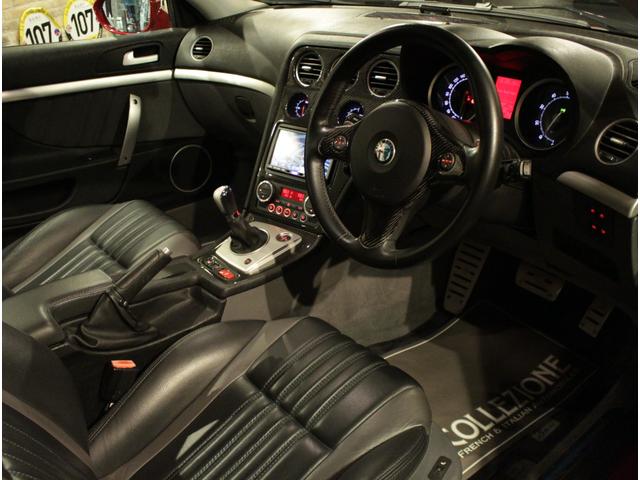 アルファブレラ 2.2 JTS セレスピード ディーラー車 右ハンドル 6速セミAT車 ブラック×グレーレザーシート 純正18AW(9枚目)