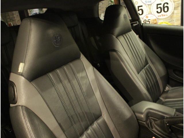アルファブレラ 2.2 JTS セレスピード ディーラー車 右ハンドル 6速セミAT車 ブラック×グレーレザーシート 純正18AW(10枚目)