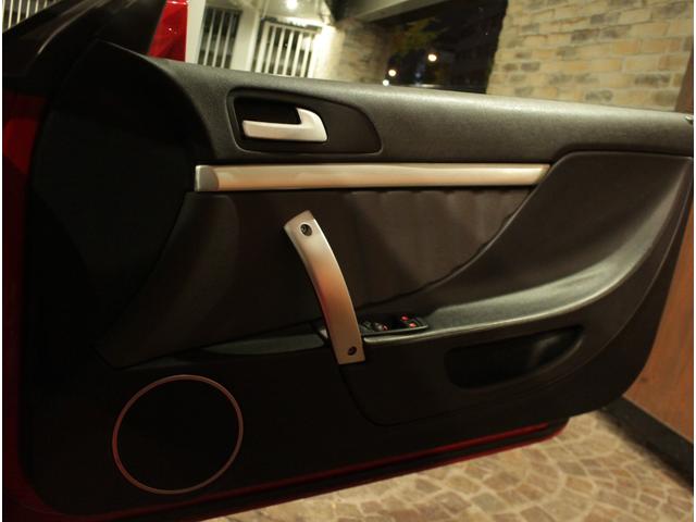 アルファブレラ 2.2 JTS セレスピード ディーラー車 右ハンドル 6速セミAT車 ブラック×グレーレザーシート 純正18AW(15枚目)